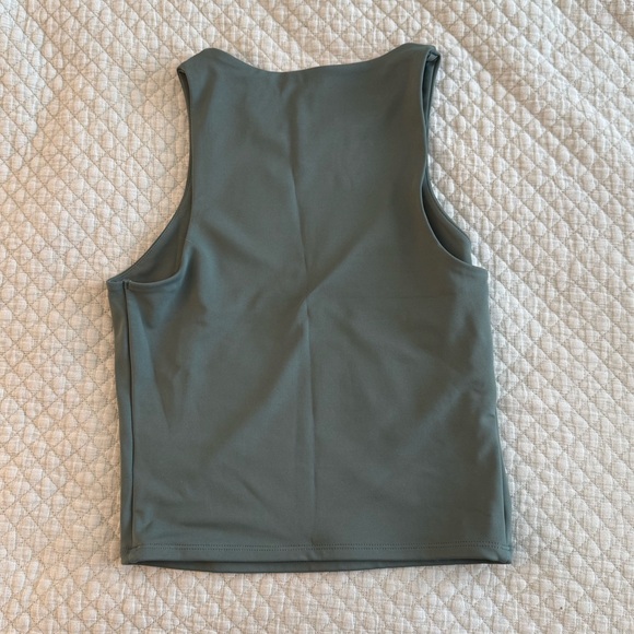 Express Tank - Picture 3 of 3